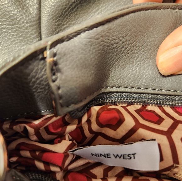 Nine West Gray Large Crossbody NWOT - Picture 5 of 6